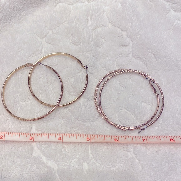 Large hoop earrings bundle - Picture 4 of 4